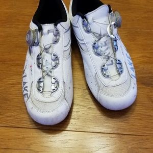 Road cycling shoes